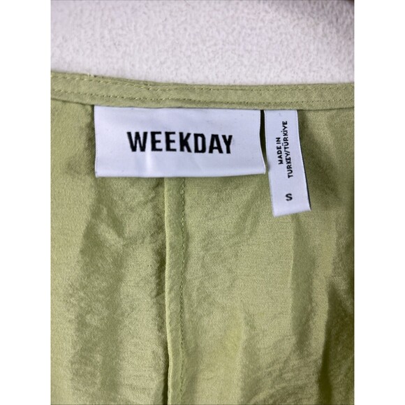 Weekday Women’s Green Minou Short Dress Size Small V Neck Short Sleeve - Picture 2 of 7
